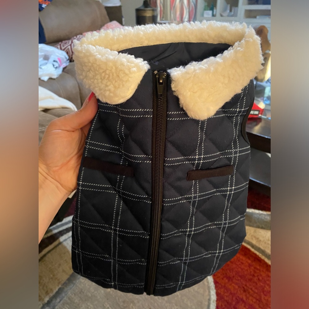 Paw & Tail Dog Sweater Zip Up-Like New-Size SMALL